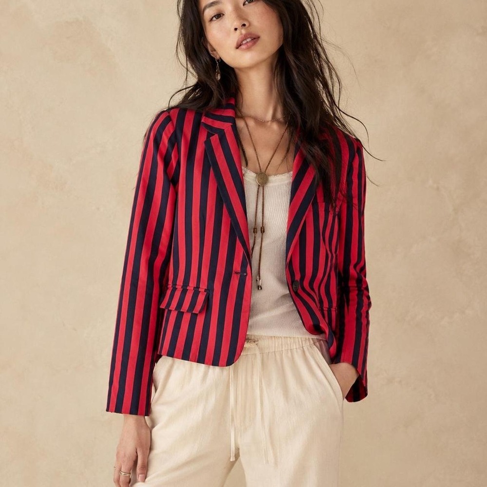 Forever 21 red and black striped blazer Size S